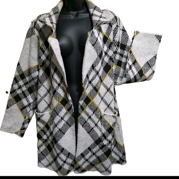 Love Ever After Sweater Knit  Cardigan Black White Yellow Open Pockets Plaid XL - Picture 5 of 13
